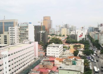 Vista aérea da cidade que passa a ter um plano director de desenvolvimento