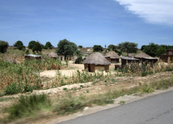 A cubata está em segundo lugar no tipo de habitação usado pelos agregados familiares, com 12,5% do total