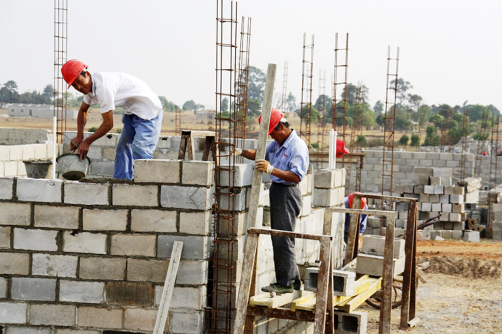 Lotes de terrenos distribuídos na província da Huíla para autoconstrução (Foto Arão Martins / JAIMAGENS)