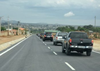 Estrada de Eiwa nos arredores da cidade do Lubango
