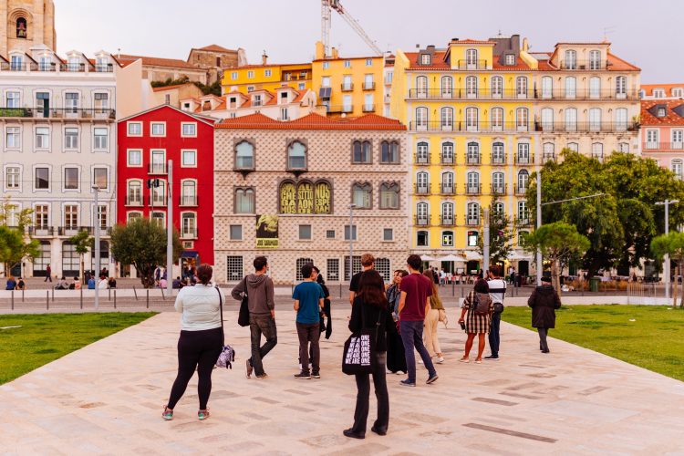 Associação propõem medidas para melhoria das políticas de habitação pública