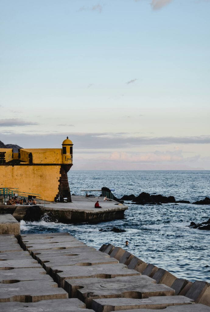 Ponta do Sol, Ilha da Madeira (Eva Bronzini/Pexels)