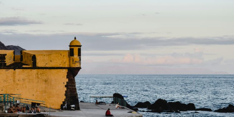 Ponta do Sol, Ilha da Madeira (Eva Bronzini/Pexels)